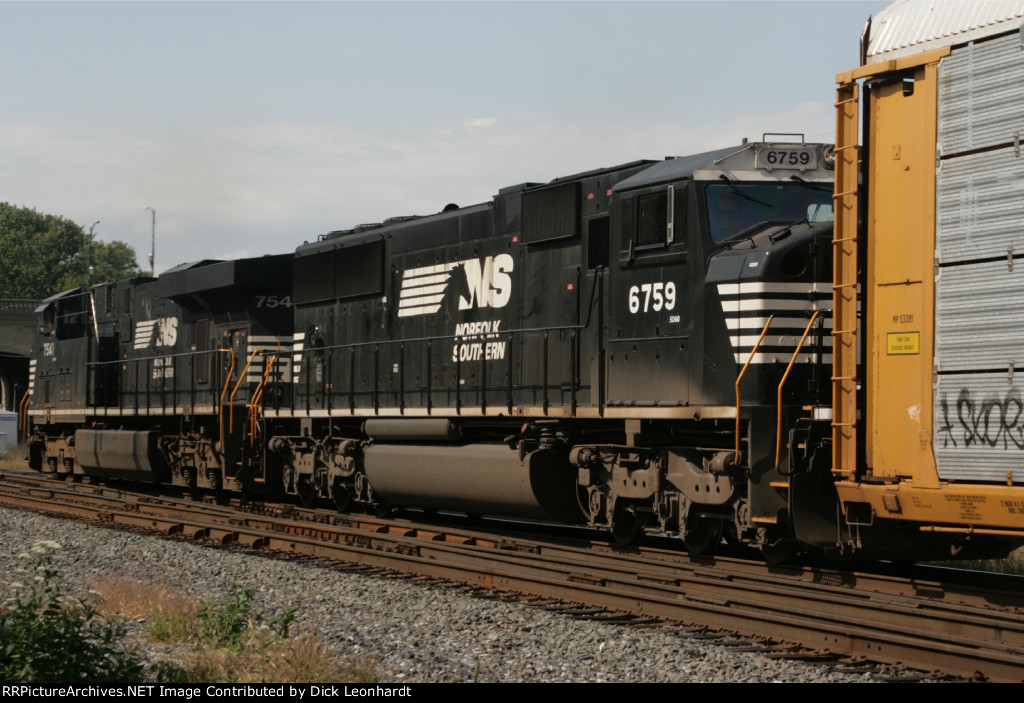 NS 6759